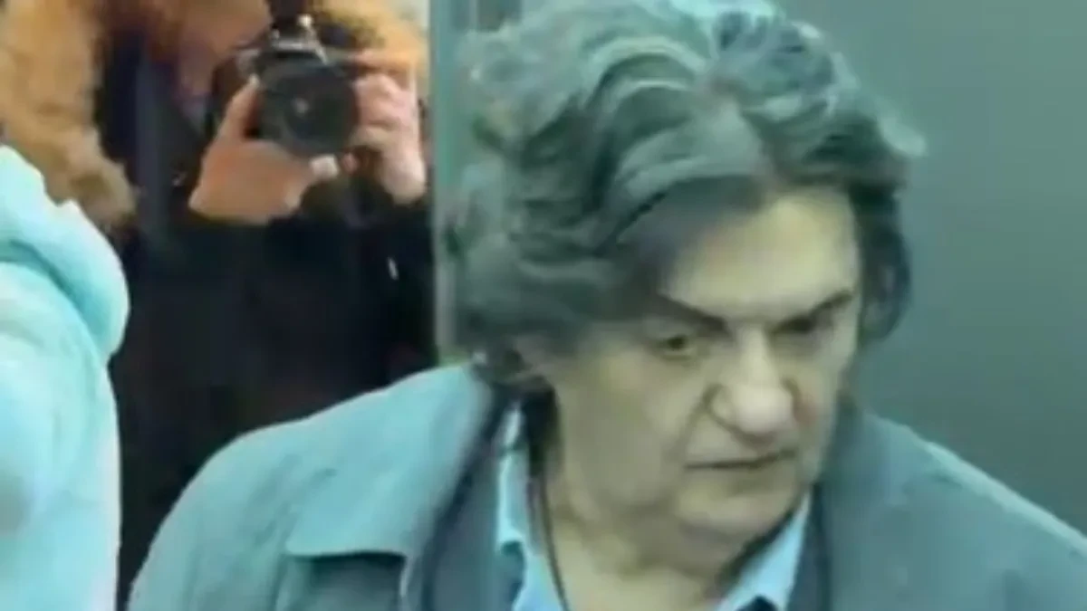 SVI SU UPLAŠENI ZA KEMIŠA NAKON ZORIČINIH OPERACIJA Ona je sada otkrila u kakvom je stanju harmonikaš 