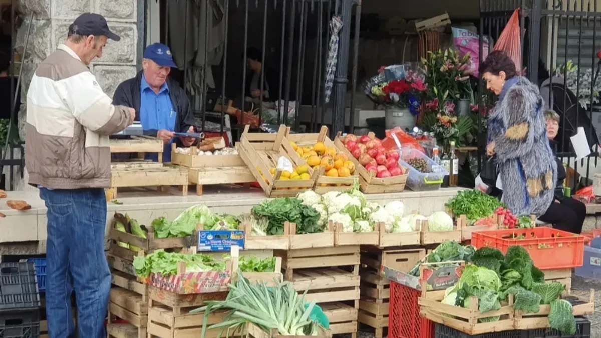 Bez pauze za praznike - pijace u Beogradu otvorene i za Uskrs