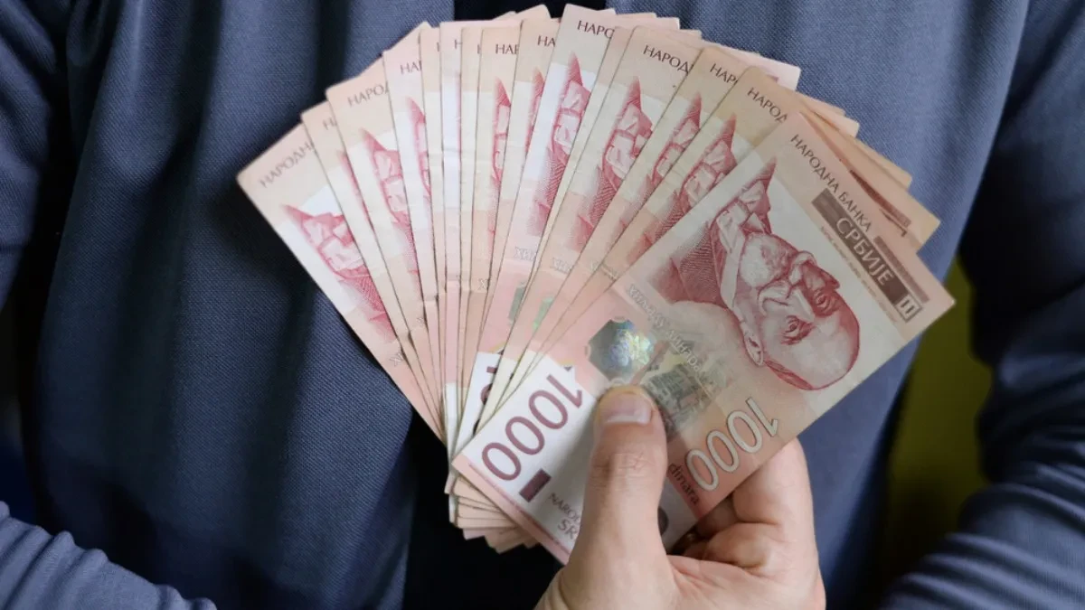 STIŽE KEŠ NA RUKE: Fond PIO se oglasio