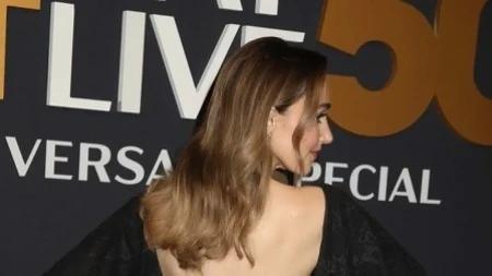 SRAMOTA ZA DEVOJČICU Komičarku razapeli nakon ove priče, ljudi ne veruju šta je uradila dečaku