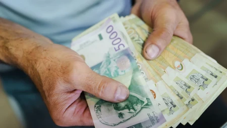 VAŽNE VESTI O PENZIJAMA I NOVČANIM NAKNADAMA: Najnovije obaveštenje Fonda PIO