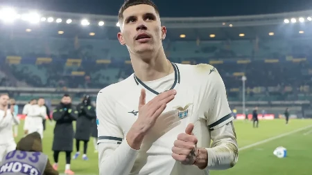 NOVI ŠAMAR ZA SRBINA Doveli ga za velike pare, trener ga "bacio u blato"