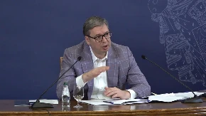 "TRAŽE IZBORE JER MISLE DA TAKO MOGU DA PROVEDU OBOJENU REVOLUCIJU" Vučić: Građani neka dobro razmisle ko je za mir