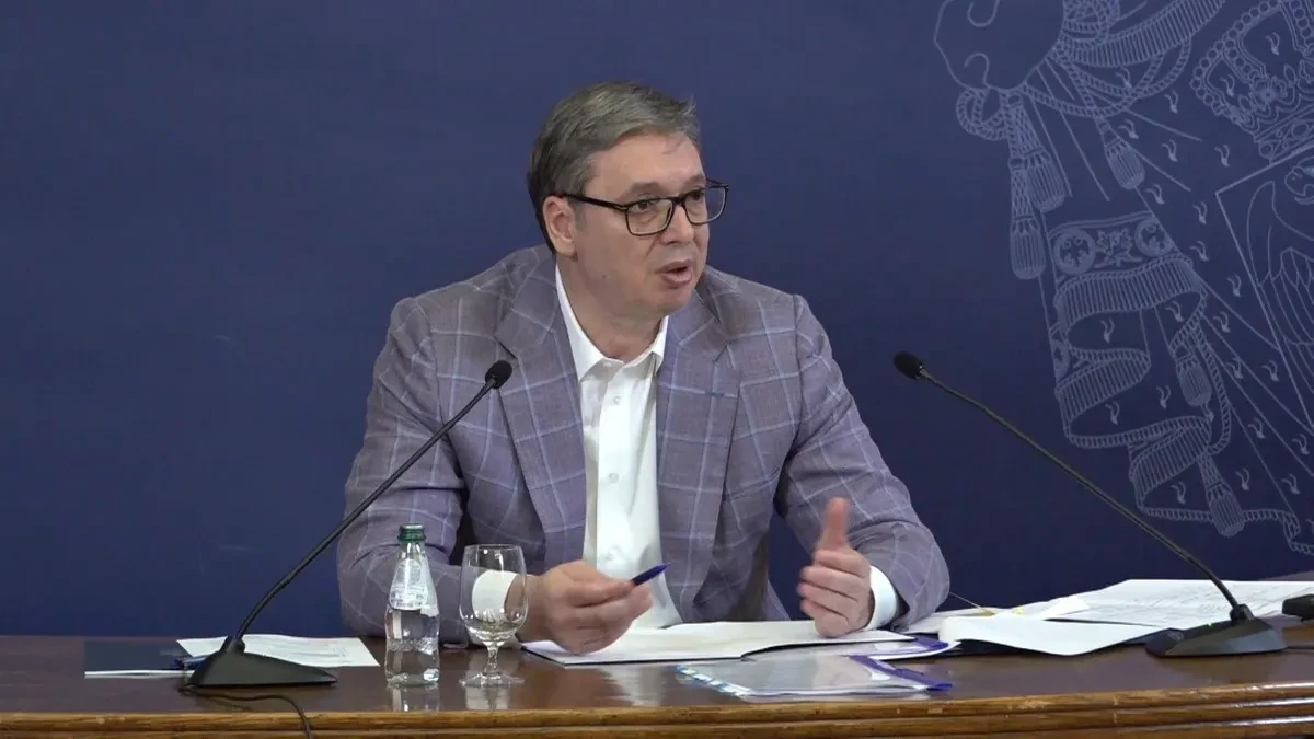"U ZEMLJI U KOJOJ SAM JA PREDSEDNIK NIKO NEĆE DA UBIJA STUDENTE" Vučić o izjavi ministra Bratine: Moje lično izvinjenje