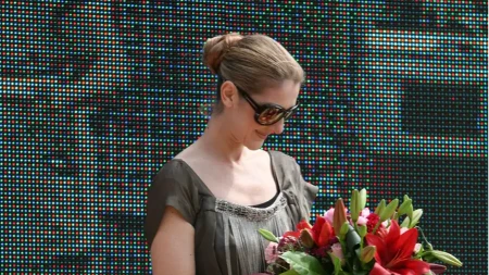 "PILA JE KRV DECE I UMIRE OD OVE BOLESTI" Isplivale jezive tvrdnje o pevačici i Epstinu 