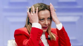 SVEDOK SARADNIK Skandal trese Italiju, Meloni u centru pažnje zbog selfija