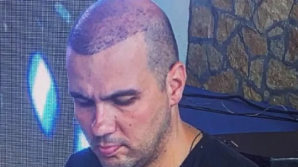 "JEO SAM OSTATKE TUĐIH SENDVIČA" Pevač otkrio kroz šta je prošao: "Od stresa mi je opala kosa"