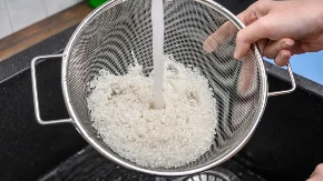 SVI PRAVE OVU GREŠKU Evo da li zaista treba prati PIRINAČ pre kuvanja