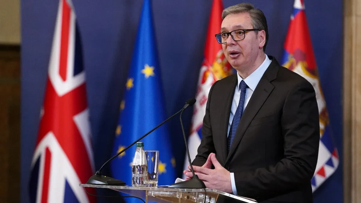 VUČIĆ DONEO REVOLUCIJU U LEČENJU RAKA! „Najbolji lekovi na svetu stižu u Srbiju – hiljadama produžavamo život!“