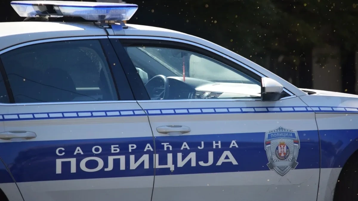 TEŽAK UDES U NOVOM PAZARU Motociklista teško povređen u sudaru sa automobilom