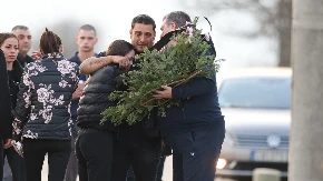 DARKO LAZIĆ SE TEŠKO OPORAVLJA OD TRAGEDIJE Pevač progovorio o njemu: "Sada je glava porodice i pokojnog brata" 