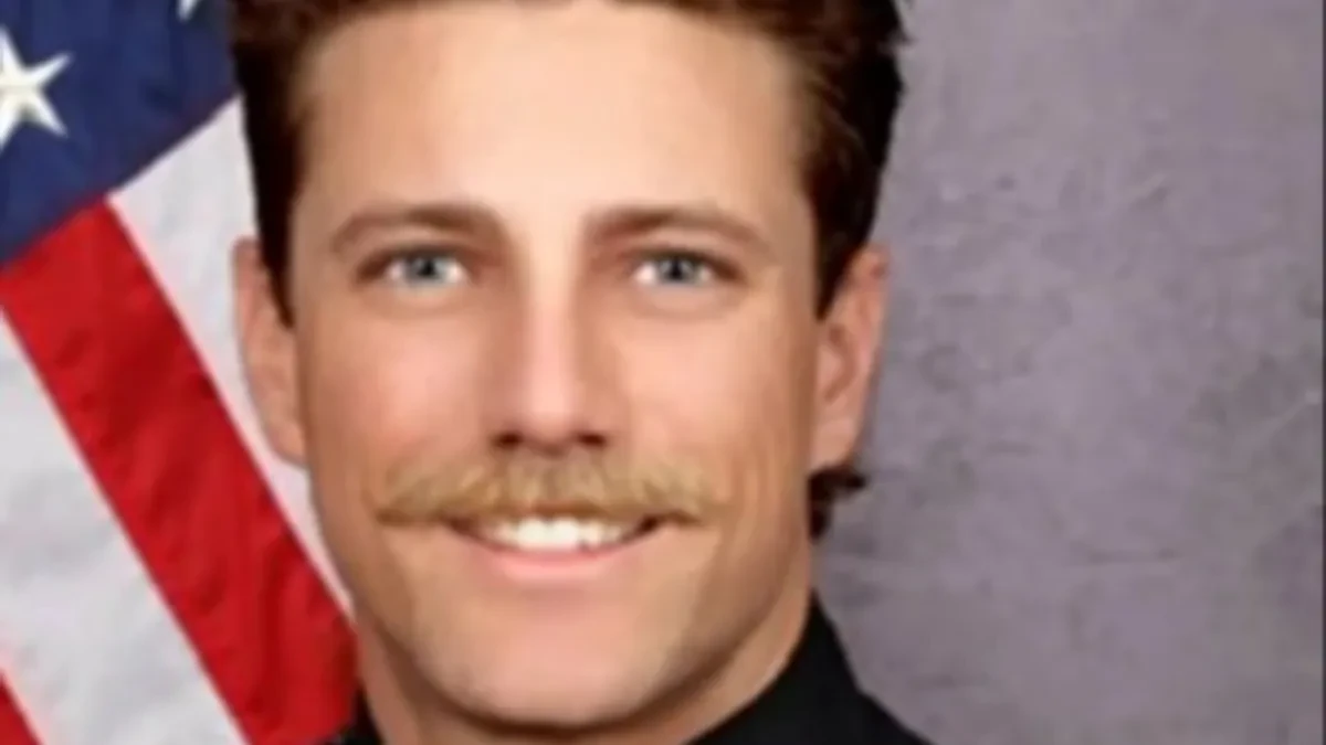 VATROGASAC GODINE ZALUDEO INTERNET! Žene poludele za njim – mreže gore!