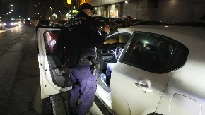 OPLJAČKANA POŠTA NA KONJARNIKU Lopovi s fantomkama pobegli sa džakovima