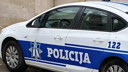 UHAPŠEN PRIPADNIK ORGANIZOVANE KRIMINALNE GRUPE Zaplenjeni pištolj i veća količina kokaina