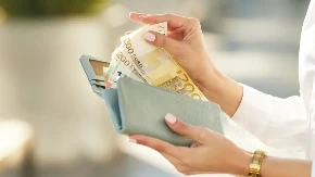 Istina koju morate znati: Koliko sme da vam se odbije od plate?