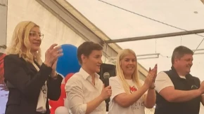 Brnabić u Drenovcu: Zahvaljujući ovim divnim ljudima Srbija je pobedila!