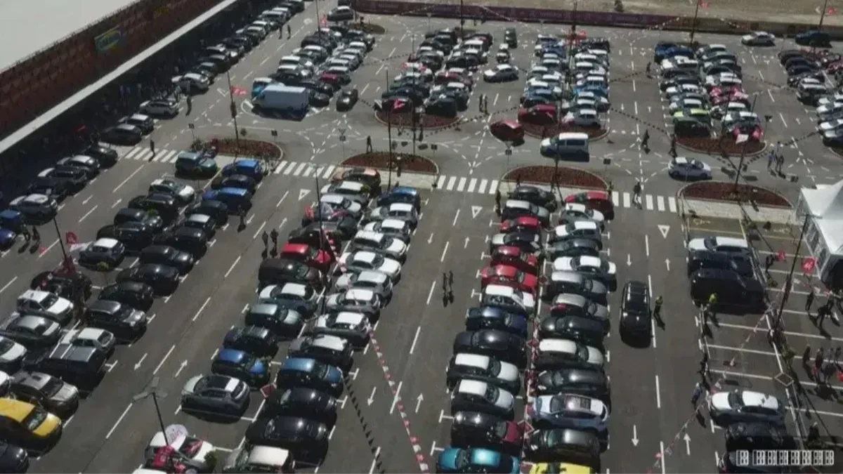 Velika odluka, vozači oduševljeni: U ovom gradu Srbije parking postaje besplatan na više lokacija
