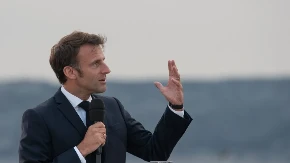 Skandal: Makron počeo da viče na samitu