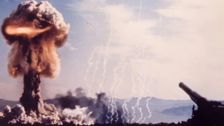 Stiže neutronska bomba! Putin vraća u upotrebu najsmrtonosnije nuklearno oružje ikada (FOTO/VIDEO)
