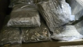 Zaplenjeno oko 200 kilograma marihuane i oko 2,4 kilograma kokaina! Združena policijska akcija