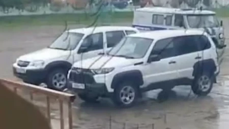 Tinejdžer otvorio vatru u školi: Ranjeno dvoje učenika, užas u Rusiji (VIDEO)