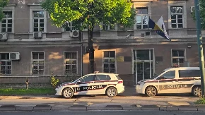 Pijan šetao gradom sa bombom u ruci: Drama u Zvorniku
