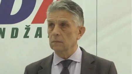 Ugljaninova politika u žiži javnosti: Blokaderima podrška, Srbiji skandalozna rezolucija