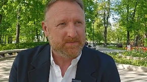 "Brutalna diktatura" Poznati novinar progovorio o dešavanjima u Ukrajini: Znate ko vuče konce? (VIDEO)