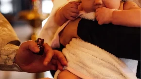 Srbi vekovima ponavljaju da se kumstvo ne odbija: Malo ko zna pravo značenje ovog verovanja