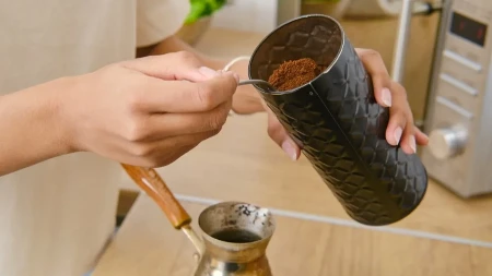 Zbog ovoga vam kafa nije dobra kao u kafiću: Uz jedan trik postaje jača i aromatičnija