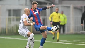 Čukarički - Partizan: Bez golova na poluvremenu - 0:0