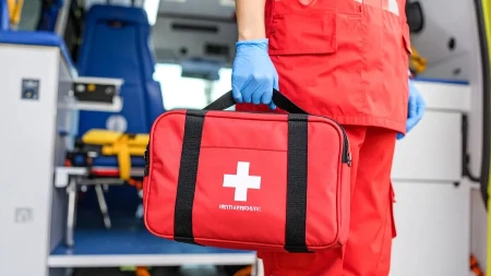 Uznemirujuće! Majke se počupale na maturskoj večeri: Vriska odjekivala salom, pramenovi kose ostali po podu