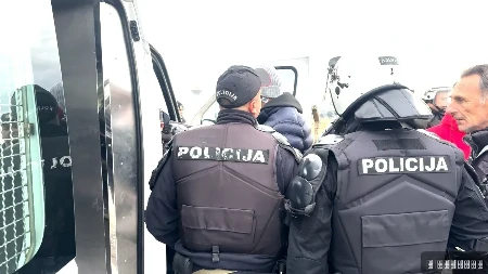 Bežao peške preko granice pa završio u zatvoru: Srpski državljanin (25) uhapšen u Crnoj Gori