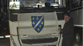 Otac četvoro dece poginuo pred kamionom: Kolega ga udario dok je parkirao