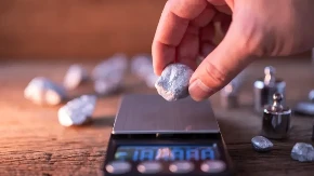 Brisel uvodi nova pravila - firmama zabranjena nabavka minerala samo iz Kine i od jednog partnera 