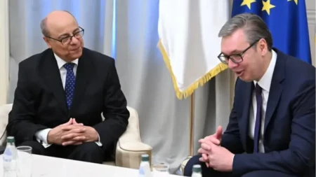 Predsednik Vučić primio u oproštajnu posetu ambasadora Alžira Fataha Mahraza