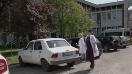 "Nikad nas nije ostavio na putu": Legendarni "stojadin" iz Žabara odlazi u penziju posle 330.000 kilometara