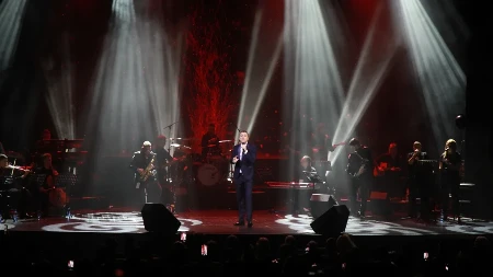 Razveo se, pa ušao u novu vezu Naš pevač bio sa dve poznate koleginice, pa progovorio o novoj devojci