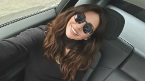 Emina Jahović nije bila na bratovoj svadbi! Snaja promenila veru, a evo u kakvim je odnosima sa pevačicom