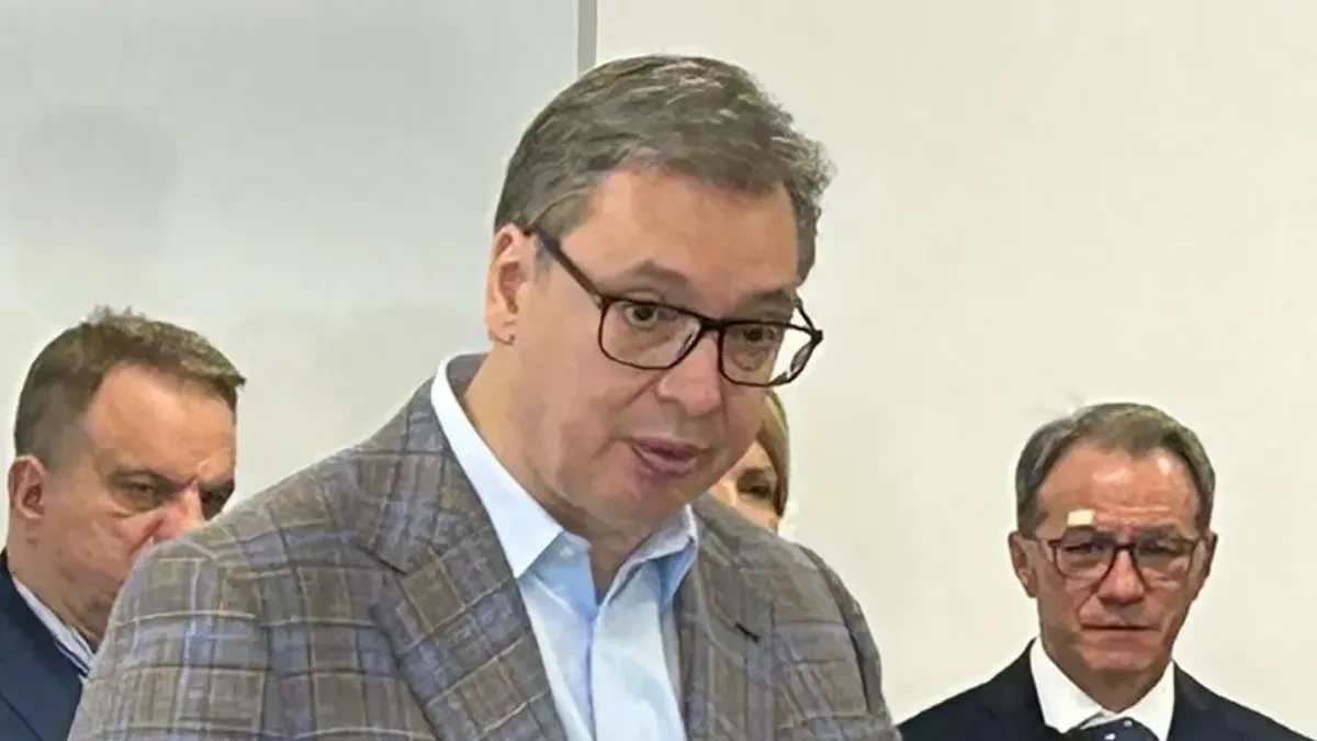 Vučić: Podneto više od 11.000 zahteva za stambene kredite za mlade