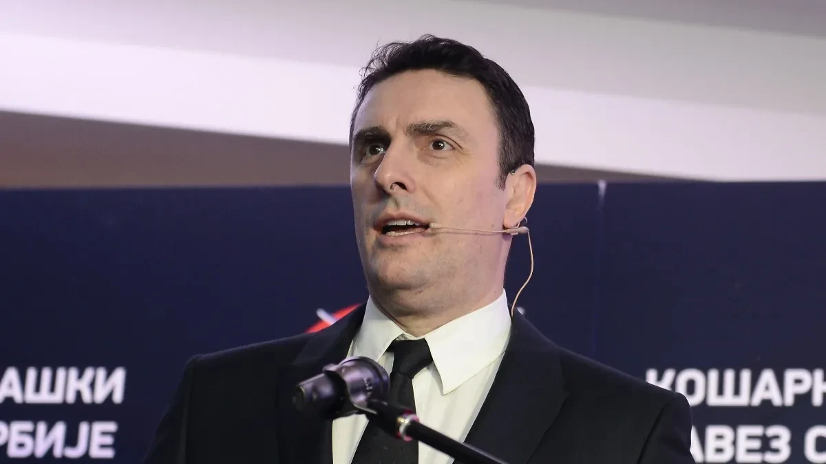 U programu uživo joj postavio nezgodno pitanje: Ovo je supruga Slobodana Šarenca koja mu je rodila dve ćerke