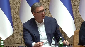 "E, ne može tako! Sad će narod da zna da je zaštićen kad vidi značku!" Vučić se obratio javnosti iz Palate Srbija! (VIDEO)