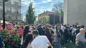 Neverovatne scene u centru grada: Pojas Presvete Bogorodice stigao u Beograd (VIDEO)