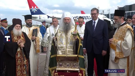 „Verujem da će Sveti pojas doneti čudesa kojima se nadamo“: Vučić na dočeku velike svetinje poslao snažnu poruku Srbiji