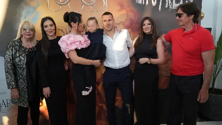 U javnosti ih nikada nismo videli: Ovo su roditelji Kaće Grujić, otac stekao ogromno bogatsvo