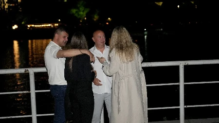 Ovaj moćnik iz senke stoji iza naše pevačice! Udala se za fudbalera, a on joj čuva leđa