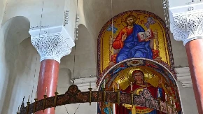Pojas Bogorodice na čelu litije - danas je Spasovdan, praznik vaznesenja Hristovog