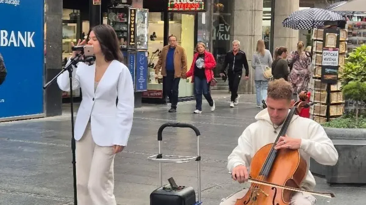 Pevala na ulici, pa dobila nesvakidašnju priliku: Devojčica iz Kneza o ovome nije ni sanjala 