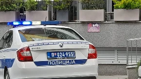 Pogledajte kako je izgledalo hapšenje napadača iz restorana na Novom Beogradu!  Pokušao da pobegne, ali naleteo je na pripadnika SAJ-a
