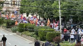 Podrška Vučiću i Srbiji: Hiljade ljudi na veličanstvenom skupu u Kumanovu